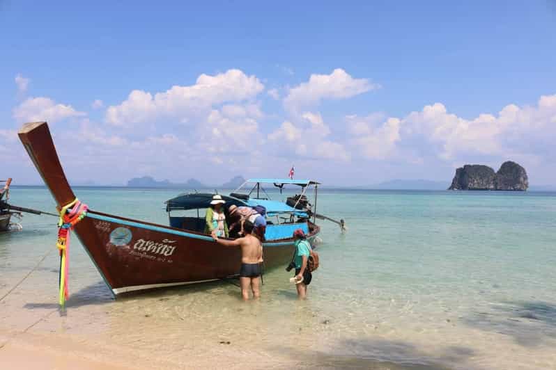 Lanta's Hidden Gems: 4 Islands by Traditional Longtail Boat - Koh Mook and the 80-meter swim through Emerald Cave