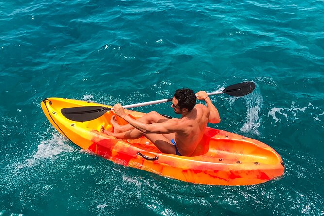 Lanzarote: La Graciosa island cruise with lunch and water activities - Paella, sangria, beer, and the social atmosphere