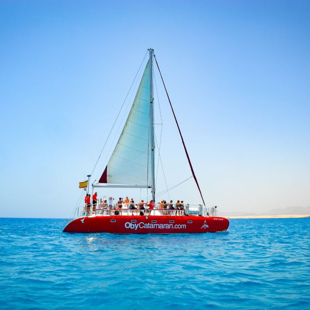 Lobos Island: 4-Hour Catamaran Trip with Lunch - From Corralejo Harbor to Lobos Island