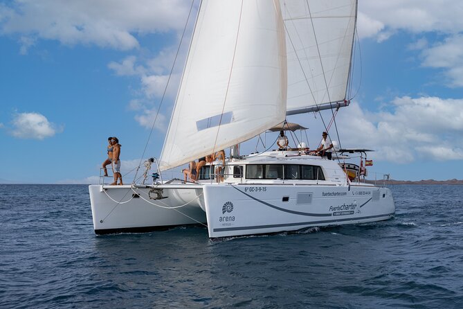 Lobos Island Half-Day Sailing Tour with Lunch - Playa de la Concha is the main water stop