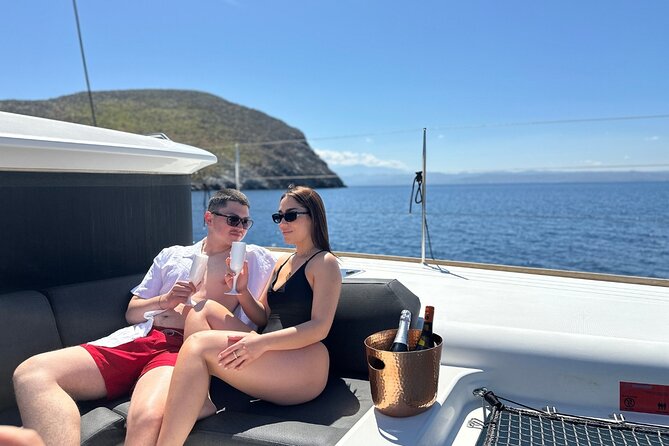 Luxury Catamaran Cruise, Dia Island –Open Bar & Lunch -Top Rated! - Who will enjoy this cruise most