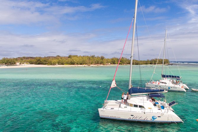 Luxury Catamaran Cruise: The Northern Islands - Ilot Gabriel, a bright beach stop