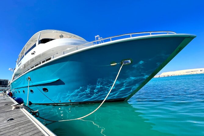 Luxury Cruise inc. Snorkeling/Massage/Island/water sport & Lunch - A Back Massage After the Water Activities