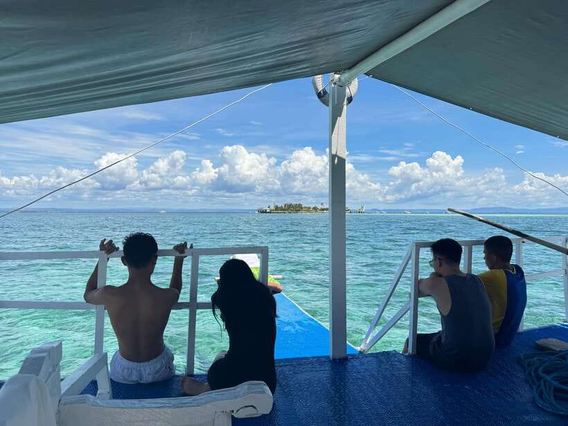 Mactan Island Hopping Gilutungan, Caohagan, Nalusuan + Lunch - Who will enjoy this trip most