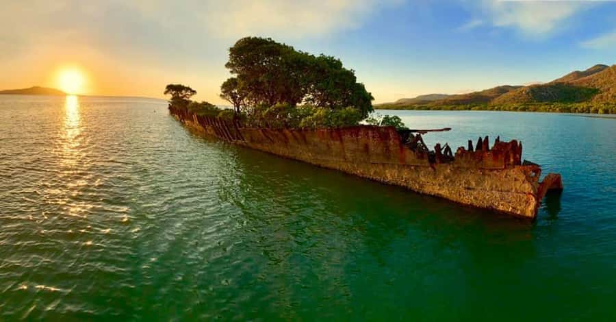 Magnetic Island: Sunset & Shipwreck Cruise - Sailing from Nelly Bay toward Cockle Bay