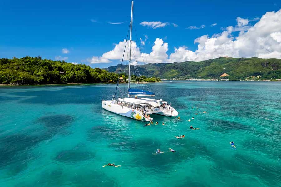 Mahé: Saint-Anne Marine Park and Moyenne Island Cruise - Why this seven-hour cruise works so well