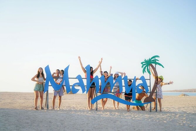 Mahmya Island: Red Sea Sailing Experience - Lunch beneath palm-tree pergolas