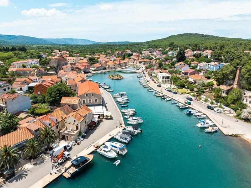 Makarska: 3-Island Speedboat Golden Horn & Blue Lagoon Tour - What the boat ride is really like