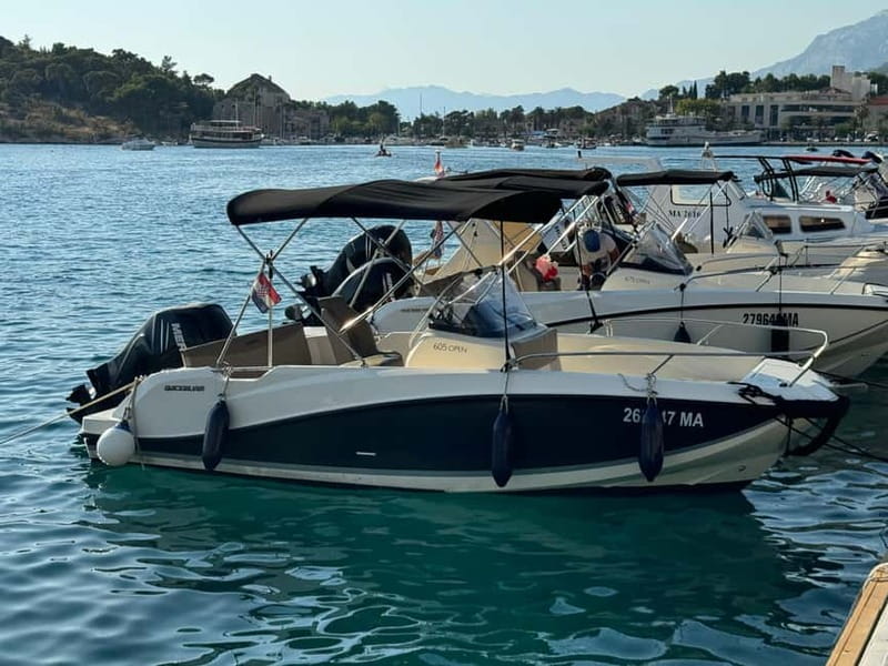 Makarska: Half-Day Boat Tour to Hvar Island - Mala Stiniva, a cove for swimming or jumping