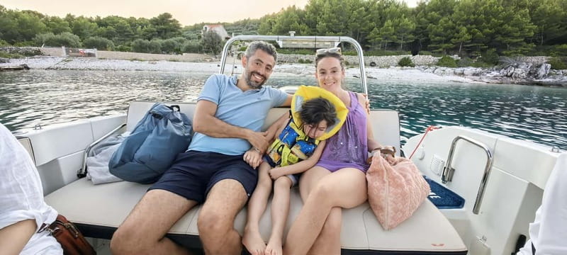 Makarska: Speedboat Sunset Tour to hidden bay on island Brač - Should you book the Makarska sunset speedboat tour?