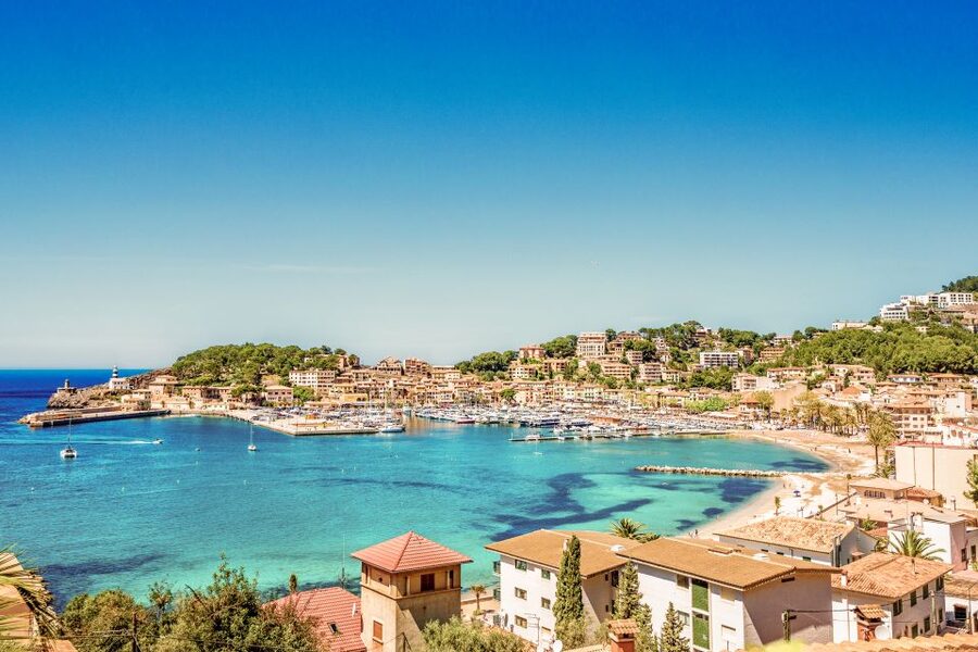 Mallorca: Island Trip by Train, Tramway, and Boat - Port de Sóller before the boat