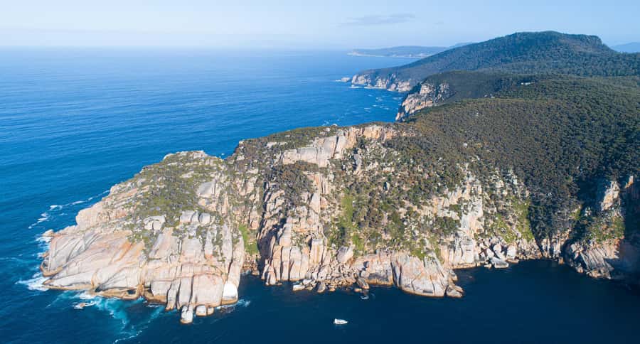 Maria Island 3 hours and 30 mins Scenic Cruise - Lunch with a view at anchor