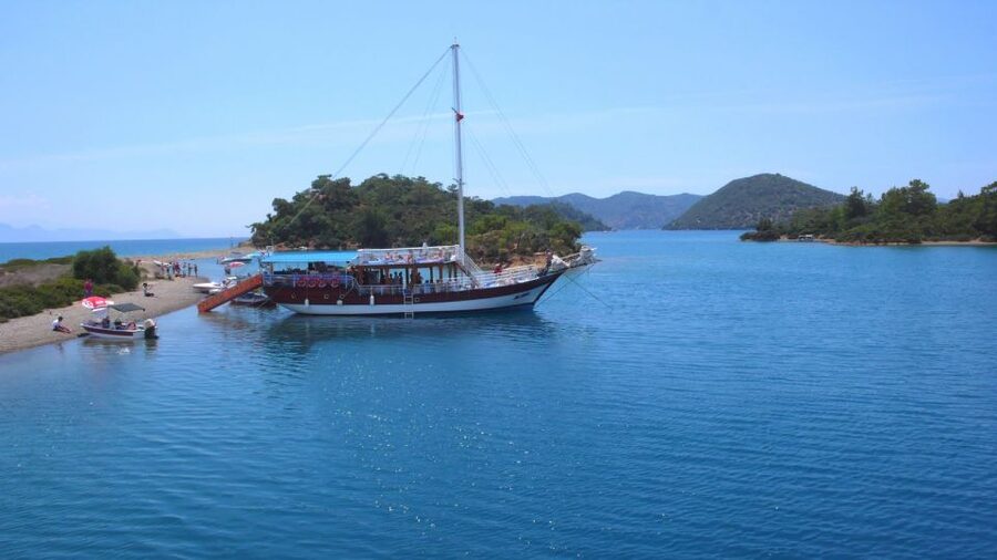 Marmaris: Bays Islands Boat Trip w/Lunch & Unlimited Drinks - Getting to the Pier and Choosing Your Pickup