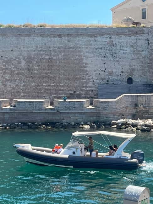 Marseille: Set sail for the Château d'If and the Frioul Islands - Degaby Island and the coastal photo stops