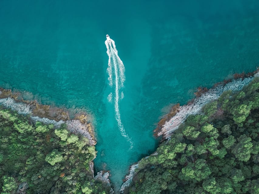 Medulin: Morning on Speedboat with Cave & Island Snorkeling - Should you book the Medulin speedboat tour?