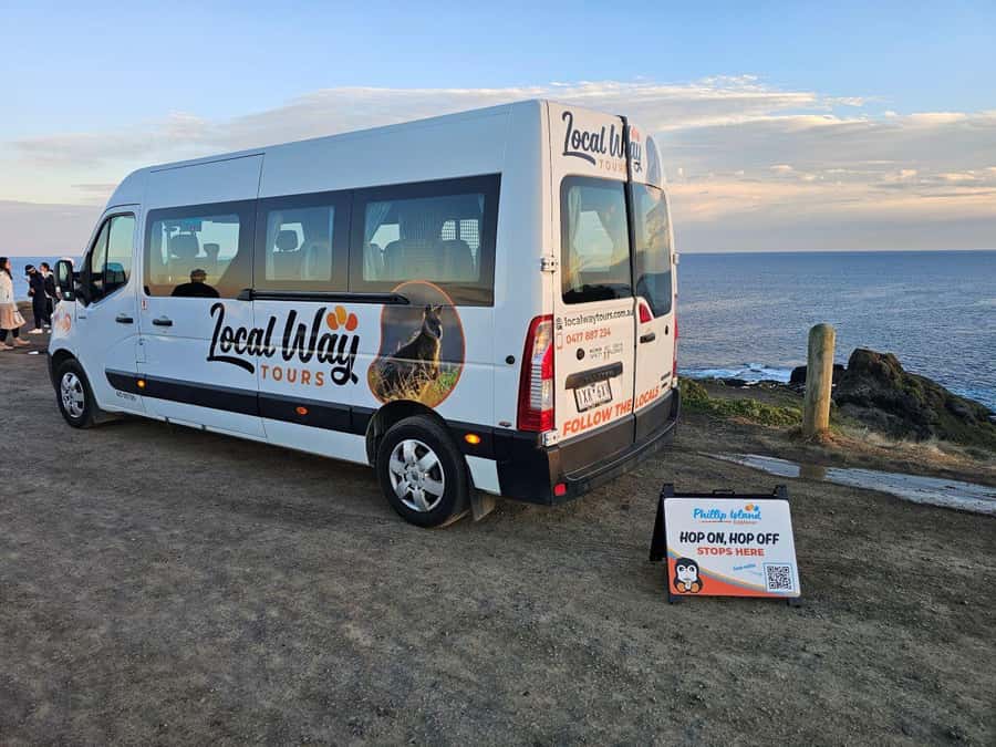 Melbourne: Phillip Island Tour w/ Hop-on Bus or Seal Cruise - San Remo starts the coastal mood