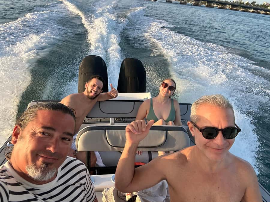 Miami: 4-Hour Island Hopping Boat Trip with Water Toys - The captains make the difference