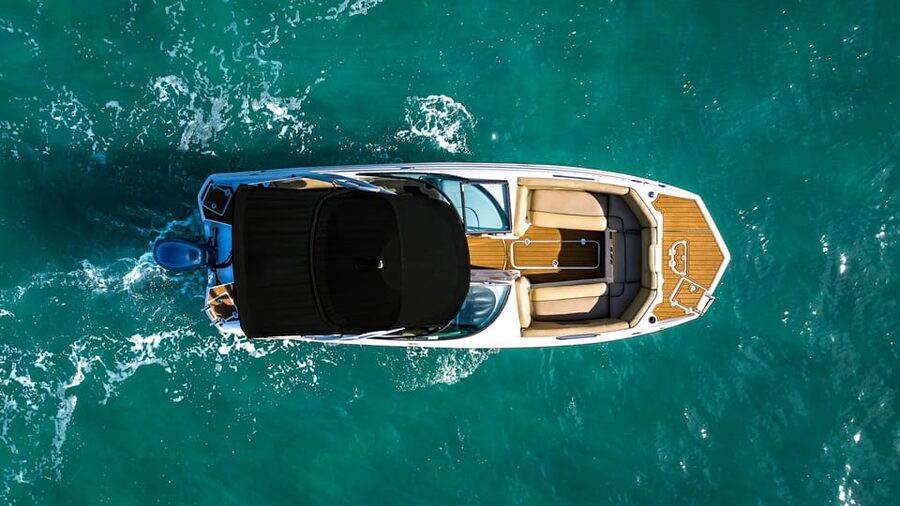 Miami: Celebrity Houses and Star Island Boat Tour - The Captains Make a Noticeable Difference