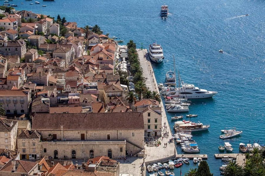 Milna: Boat Trip to Bol and The Hidden Bays of Brac island - A traditional Dalmatian meal by the sea