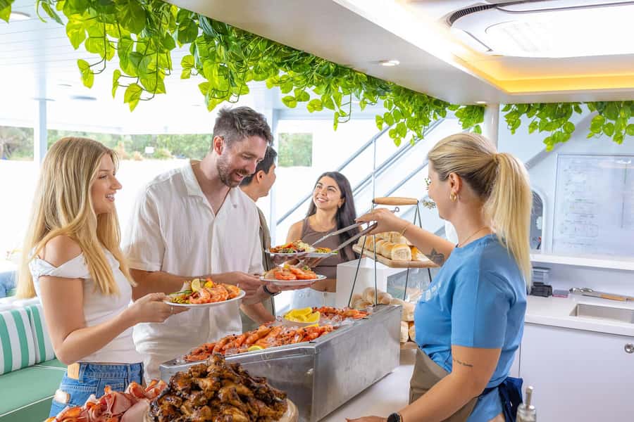 Moreton Island: Dolphin & Tangalooma Wrecks Snorkel Cruise - Practical details that affect your day