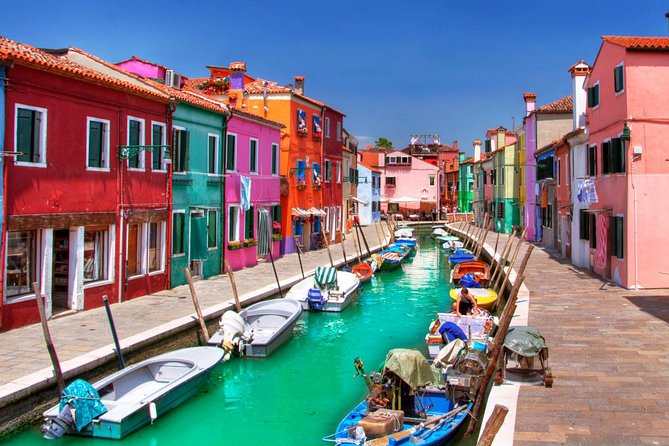 Morning Venice Lagoon Cruise: Murano and Burano Islands - Murano: glass, demonstrations, and shopping