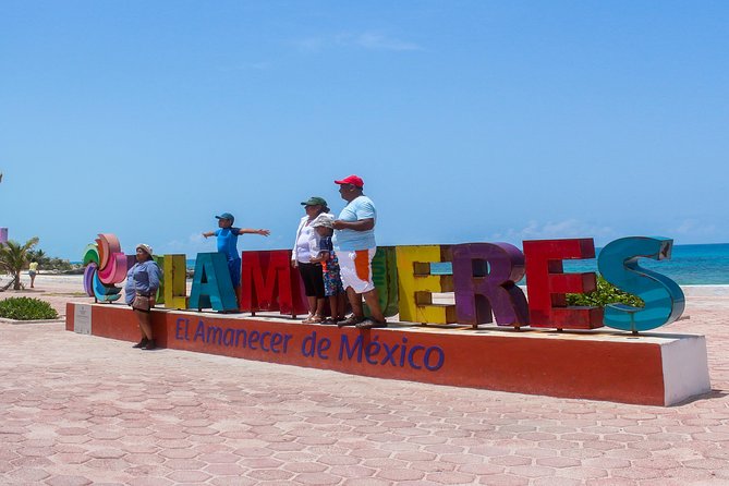 Mujeres Island Tour by Catamaran from Cancun City - What works well for families and mixed groups