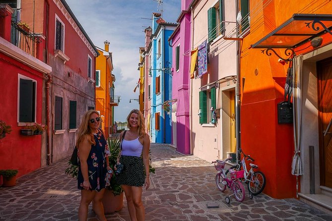 Murano & Burano Islands Guided Small-Group Tour by Private Boat - Murano glass: a short demonstration with a strong visual payoff