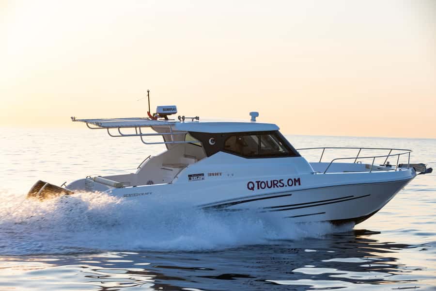 Muscat: Daymaniyat Islands Private Boat Tour with Snorkeling - Dolphin watching on the way to Fahal Island