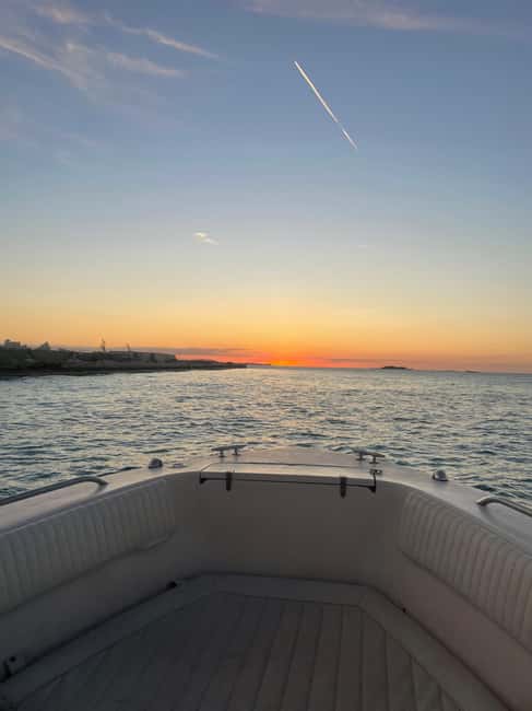 Nassau: 3 Islands Boat w/ Swimming Pigs, Snorkeling & Turtle - Three Bahamian stops in three brisk hours
