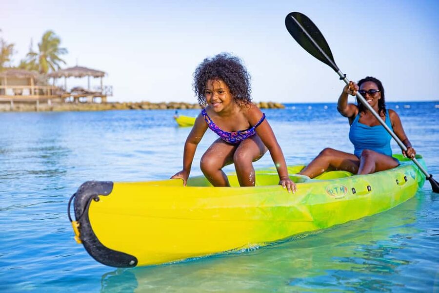 Nassau: Pearl Island Beach Day Trip and Cruise with Lunch - Making the five hours work for you