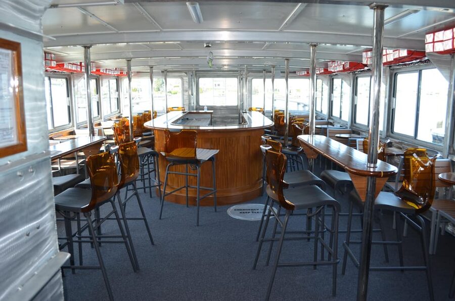 Newport, Rhode Island: Scenic Narragansett Bay Cruise - From Bowen’s Landing to the harbor