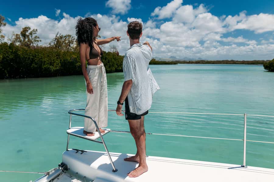 North: Cruise to the flat island & Gabriel island.bbq lunch - Coin de Mire, Mauritius’s sea mountain