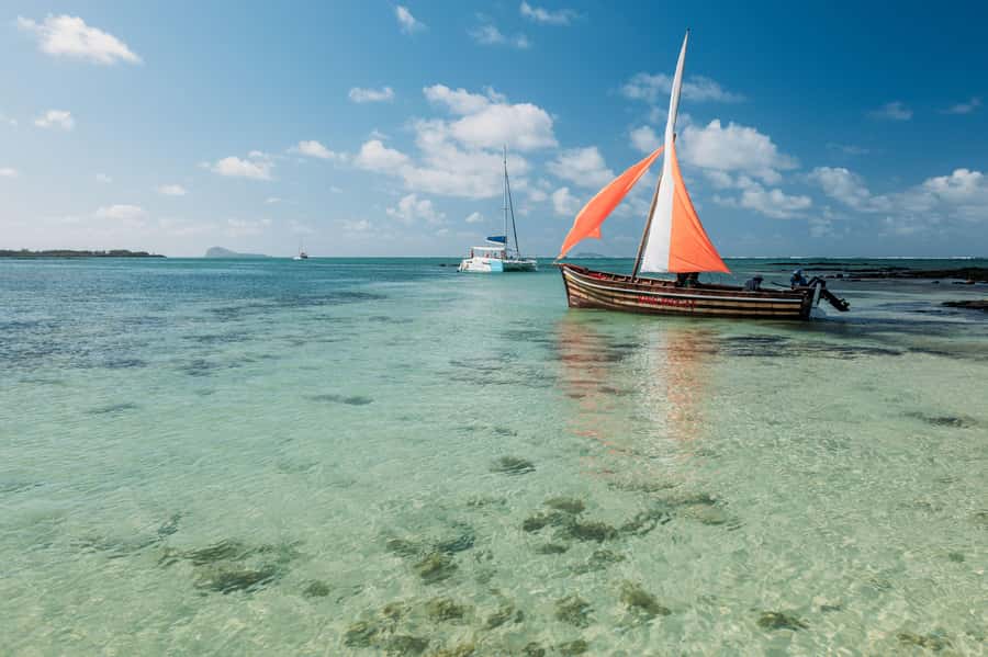 North: Cruise to the flat island & Gabriel island.bbq lunch - Timing, weather, and practical planning
