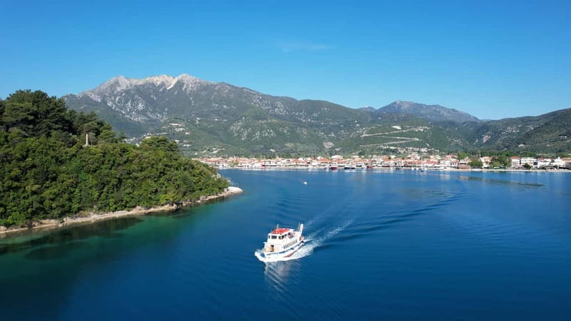 Nydri: Island Hopping Boat Cruise with Beach BBQ Lunch - Spartochori and its old lanes