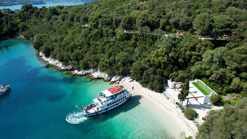 Nydri: Island Hopping Boat Cruise with Beach BBQ Lunch - What could be better