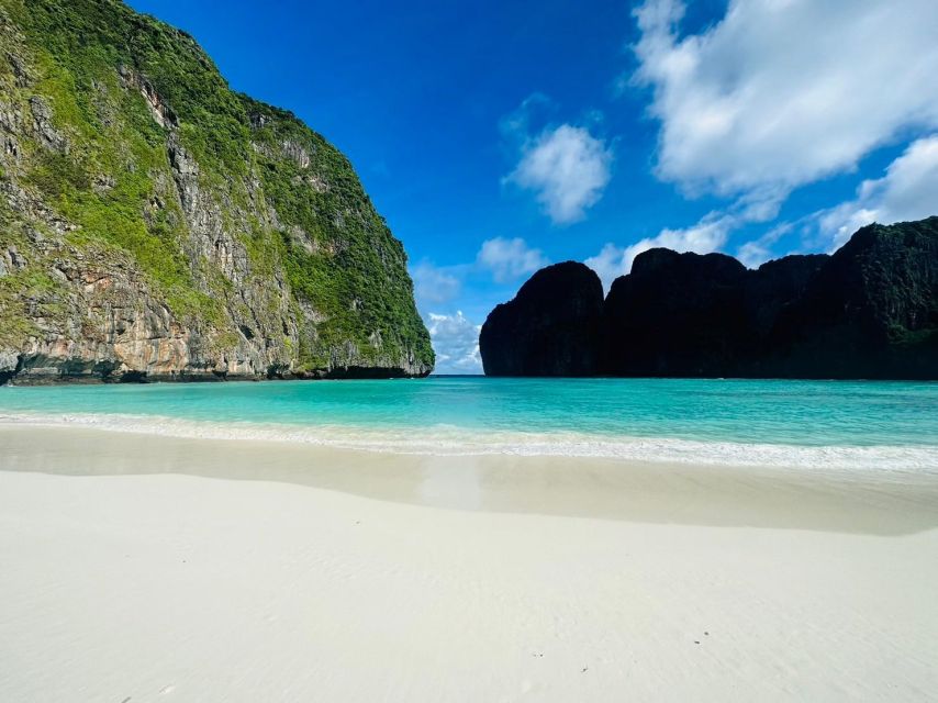 One Day Phi Phi Island by speed boat ( Join ) - Buffet lunch and a short look at Phi Phi Don