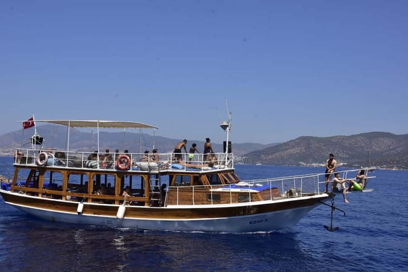 Orak island Boat Trip Bodrum - How crowded can the bays feel?