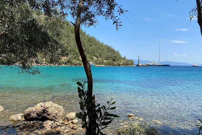 Orak Island, German Bay, Rabbit Bay Boat Tour incl. Lunch - Lunch is simple, filling, and cooked on board