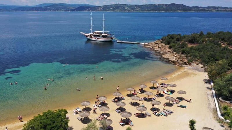 Ormos Panagias: Blue Lagoon Cruise to Ammouliani Island - Two hours at Banana Beach