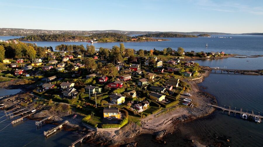 Oslo Island Walks: Island Hopping Tour - Hovedøya: abbey ruins, beaches, and old cannons