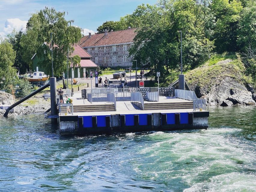 Oslo Island Walks: Island Hopping Tour - Meeting at Aker Brygge and boarding the first ferry