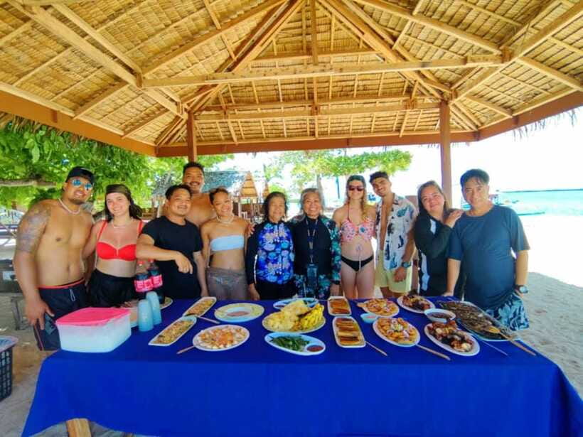 Palawan: Honda Bay Island Hopping Cruise - Cowrie Island for swimming and beach time