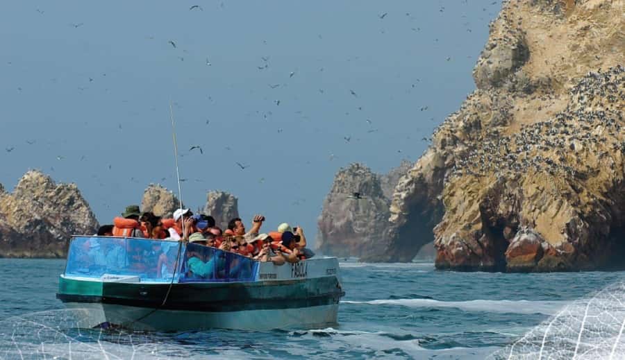 Paracas: Ballestas Islands and Candelabra of Paracas Boat - Reaching the Ballestas Islands