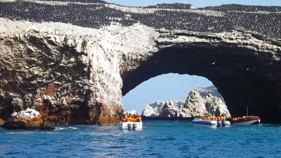 Paracas: Ballestas Islands Boat tour - Islas Ballestas - What the two-hour schedule feels like