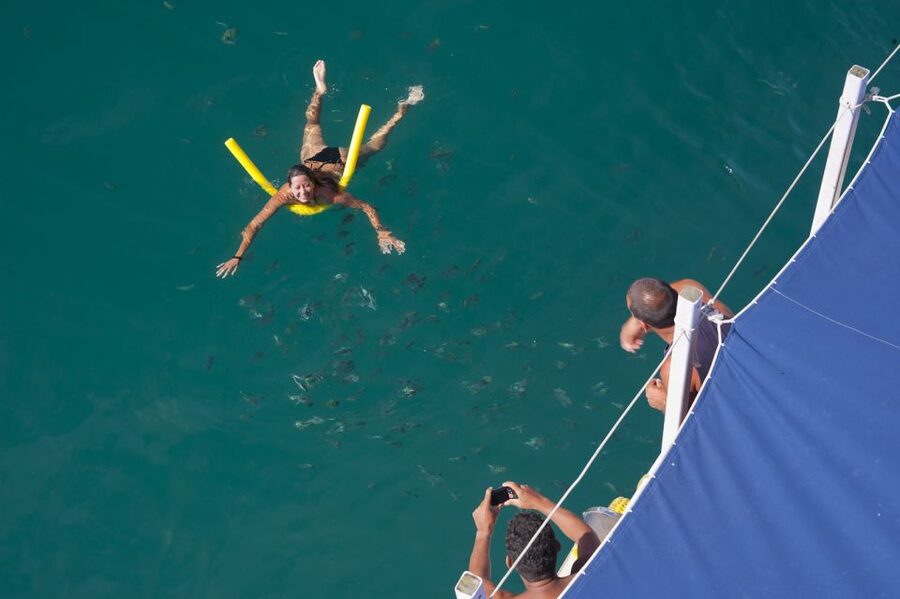 Paraty Bay: Islands & Beaches Boat Tour with Snorkeling - Island stops and the snorkeling question