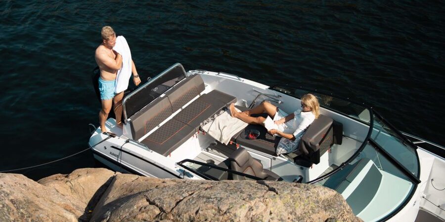 Paros: Antiparos Island and Despotiko Private Boat Trip - Rock Formations and a Sea Cave