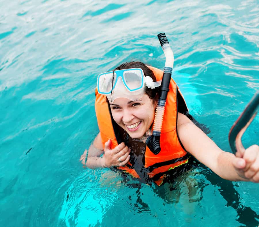 Pattaya: 3 Islands Boat Tour with Water Activities and Lunch - Parasailing gives you the day’s biggest view
