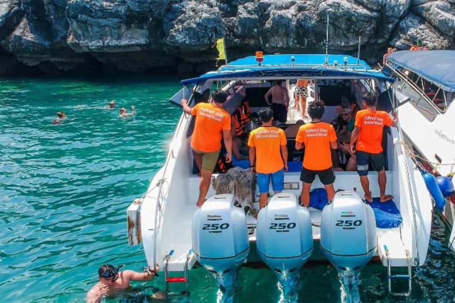 Pattaya: Coral Island Speed Boat, Sea Walker and Lunch - Sea walking under the water