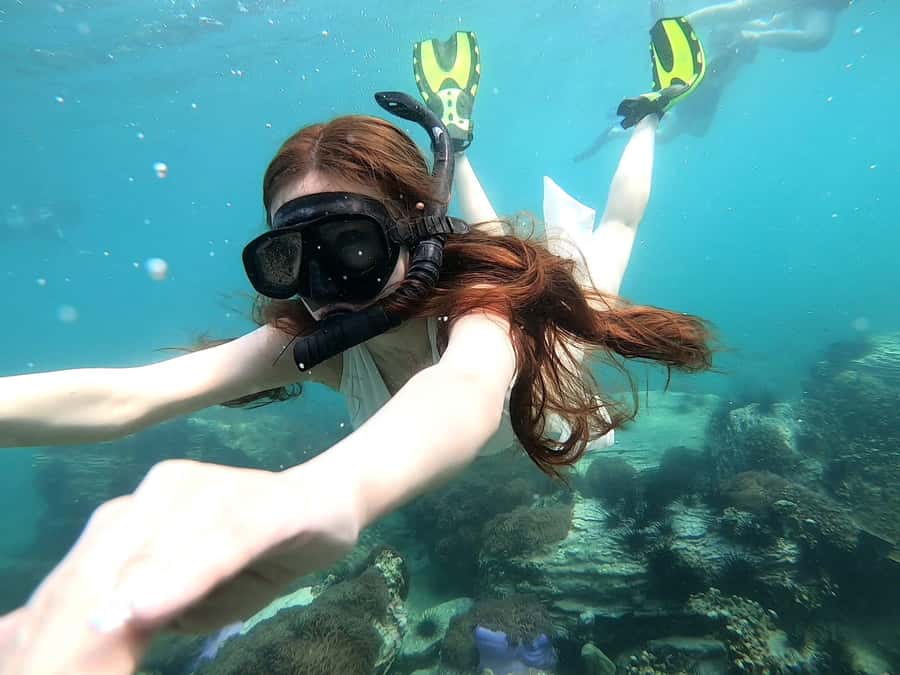 Pattaya: Exclusive 3-Island Catamaran Tour with Buffet Lunch - What life is like aboard the catamaran