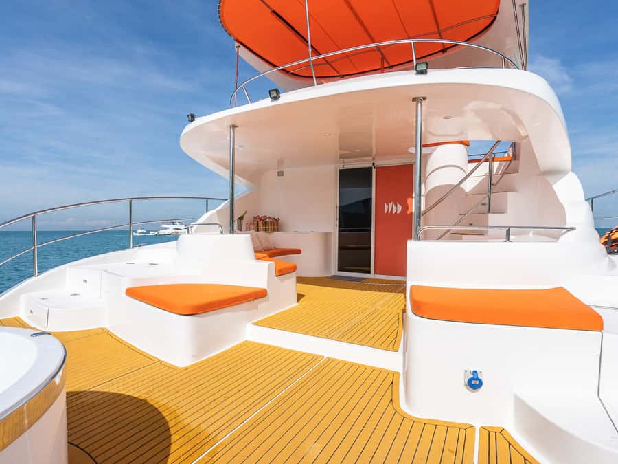 Pattaya: Private Luxury Catamaran Island Discoveries - Comfort onboard, from cabins to snacks